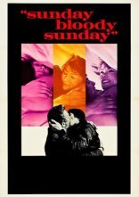 постер Неділя, клята неділя онлайн в HD
