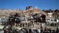 кадри з фільму Зоряний десант 3: Мародер